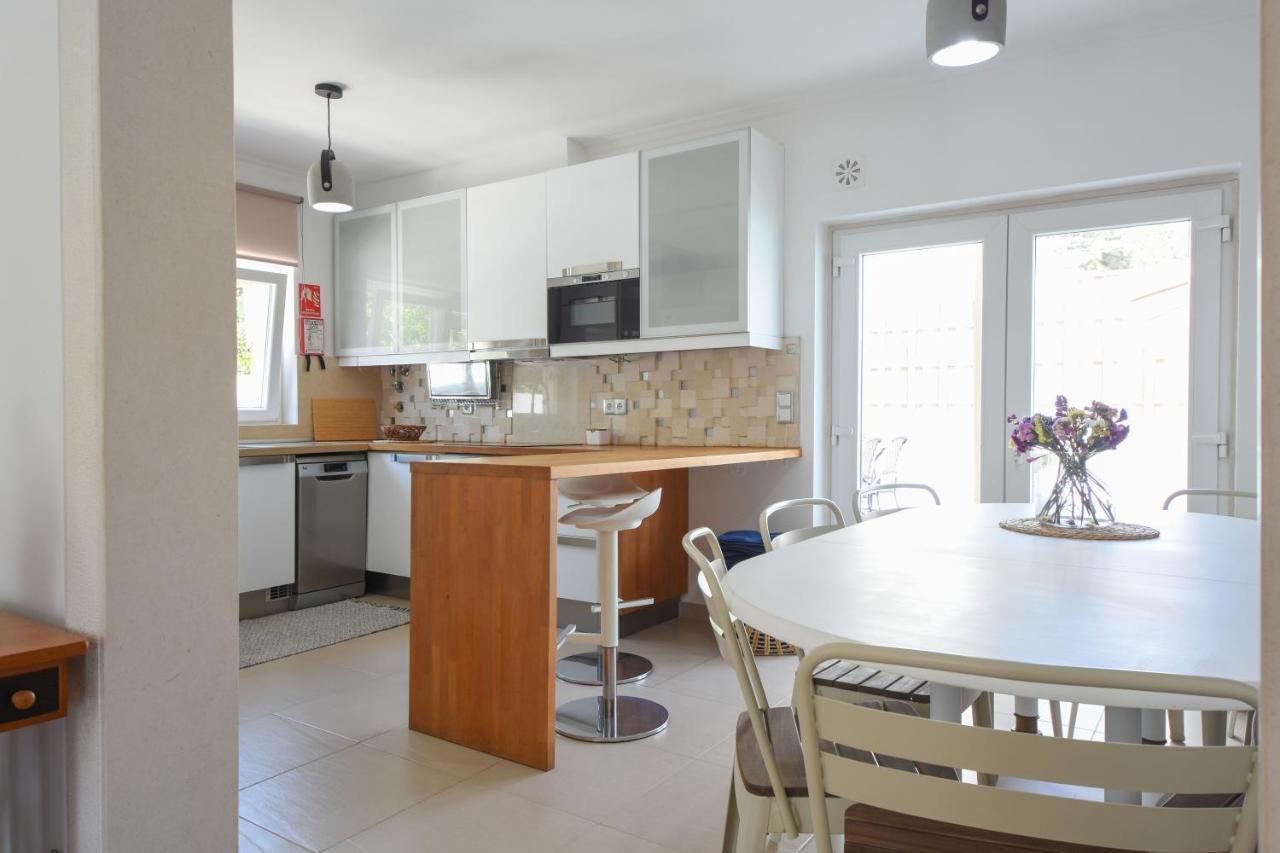 Aroeira Villa With Heated Pool By Golf Course, Beach And Lisbon Екстер'єр фото