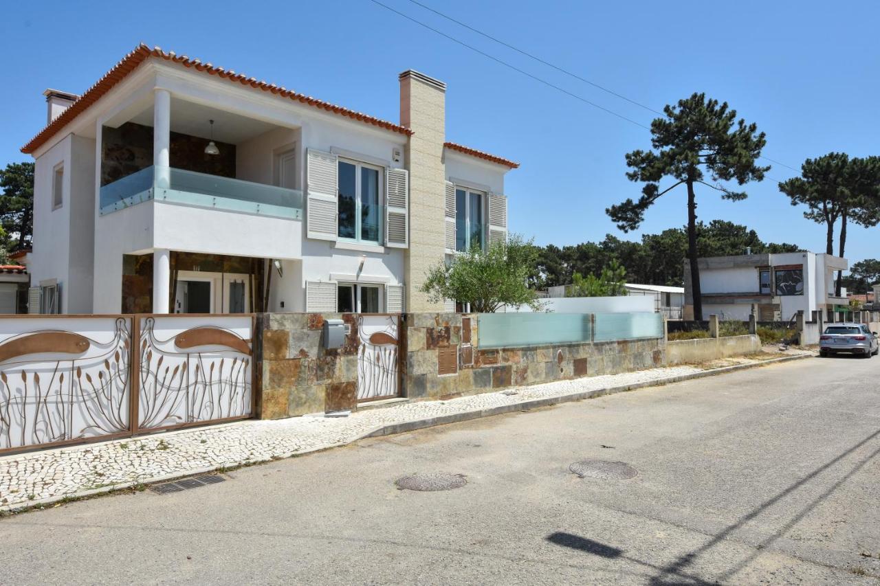 Aroeira Villa With Heated Pool By Golf Course, Beach And Lisbon Екстер'єр фото