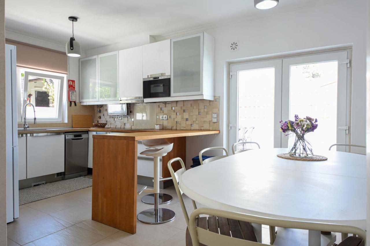 Aroeira Villa With Heated Pool By Golf Course, Beach And Lisbon Екстер'єр фото